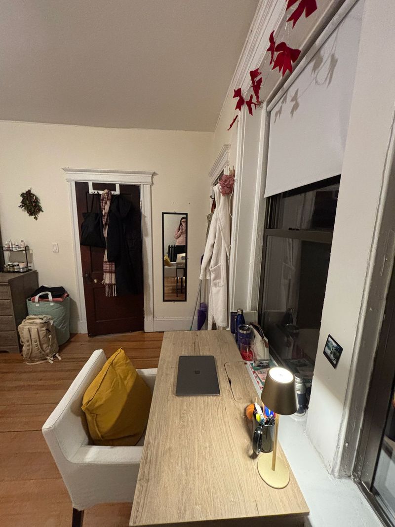 roommates in Brookline Private Room in 4Bed.2Bath - cirtru.com