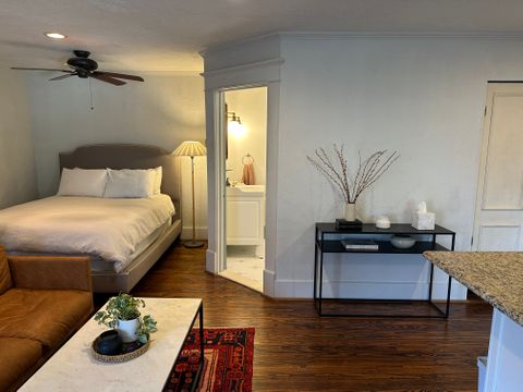 Entire Place 1Bed.1Bath