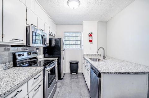 roommates in Undisclosed, Lithonia, GA 30058 NO MOVE-IN FEECleaning Service• Average stay 10 months (id. 1117) - cirtru.com