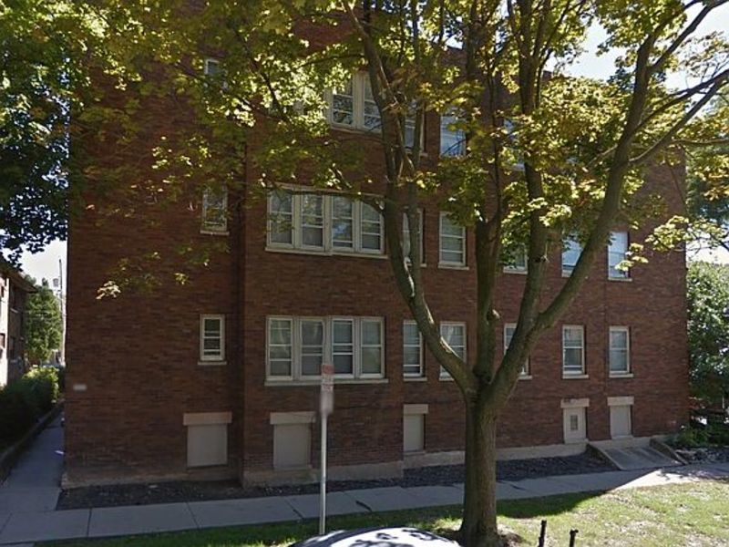 roommates in Milwaukee Private Room in 4Bed.2Bath - cirtru.com
