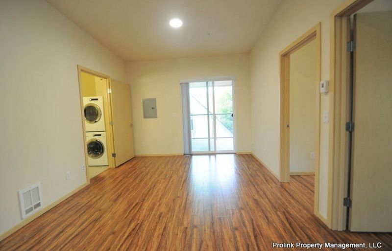 roommates in Seattle Entire Place 2Bed.1Bath - cirtru.com