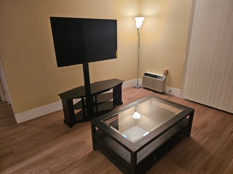 roommates in San Diego Private Room in 2Bed.1Bath - cirtru.com